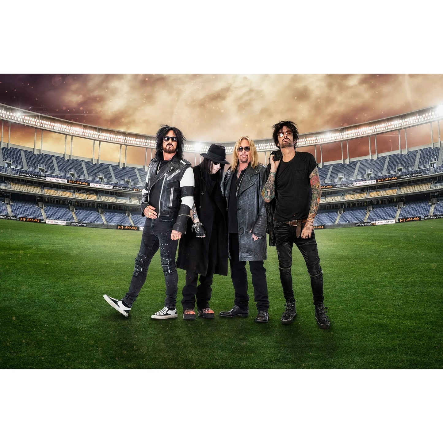 Motley Crue- Greatest Hits- USA Import-Gray cloudy- Poster Included.